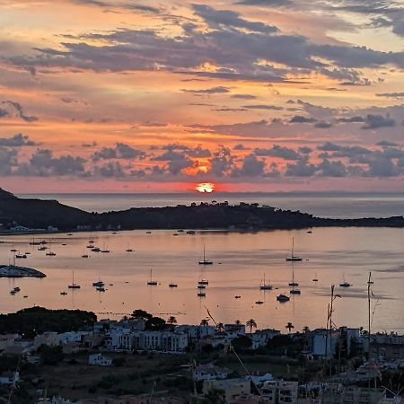 Private Villas Puerto Pollensa For Family Groups, Private Mountain Ideal For Runners, Trailers, Hikers, It Is Approximately 3 Minute Walk From The Beach エクステリア 写真