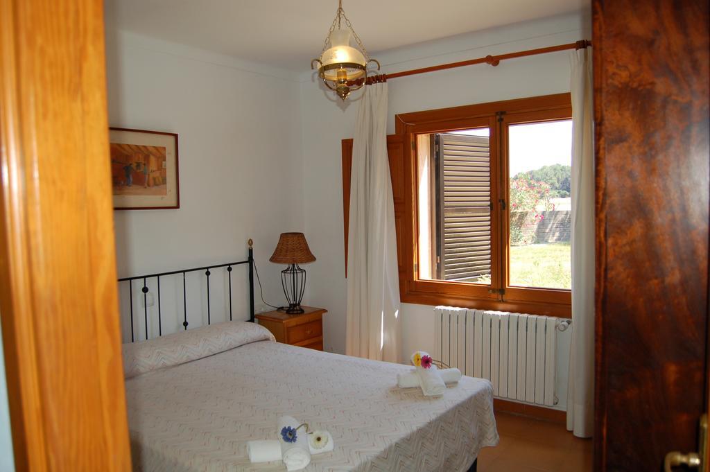 Private Villas Puerto Pollensa For Family Groups, Private Mountain Ideal For Runners, Trailers, Hikers, It Is Approximately 3 Minute Walk From The Beach 部屋 写真