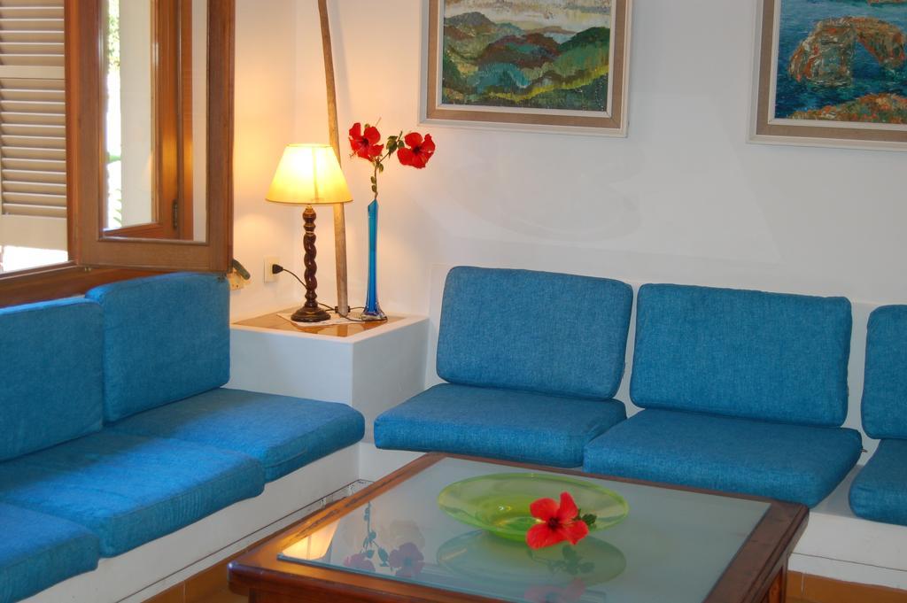 Private Villas Puerto Pollensa For Family Groups, Private Mountain Ideal For Runners, Trailers, Hikers, It Is Approximately 3 Minute Walk From The Beach 部屋 写真