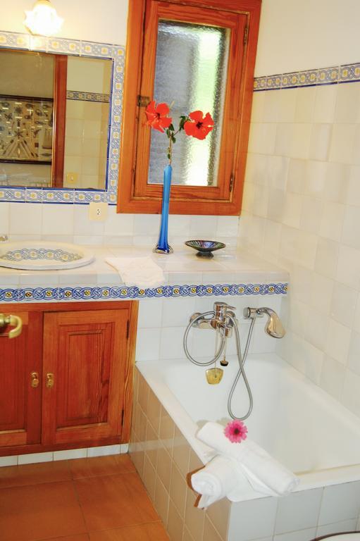 Private Villas Puerto Pollensa For Family Groups, Private Mountain Ideal For Runners, Trailers, Hikers, It Is Approximately 3 Minute Walk From The Beach エクステリア 写真