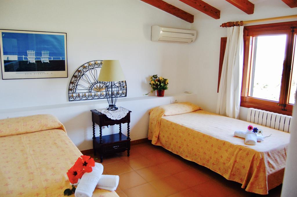 Private Villas Puerto Pollensa For Family Groups, Private Mountain Ideal For Runners, Trailers, Hikers, It Is Approximately 3 Minute Walk From The Beach エクステリア 写真