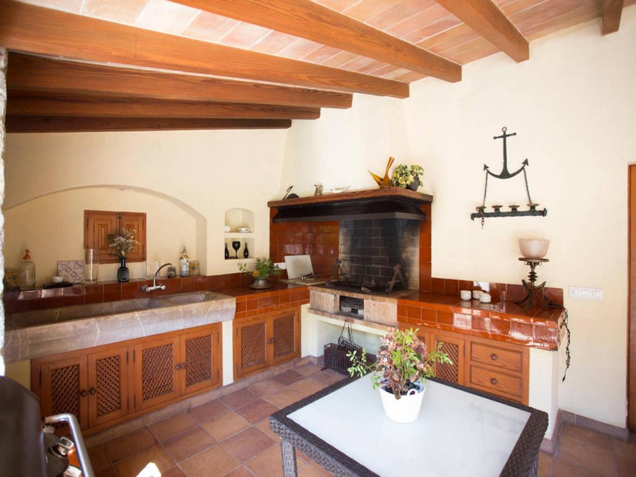 Private Villas Puerto Pollensa For Family Groups, Private Mountain Ideal For Runners, Trailers, Hikers, It Is Approximately 3 Minute Walk From The Beach エクステリア 写真