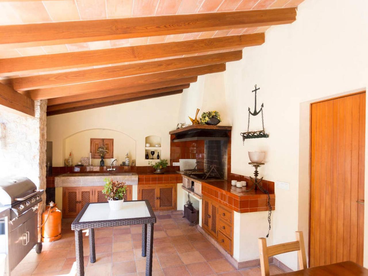 Private Villas Puerto Pollensa For Family Groups, Private Mountain Ideal For Runners, Trailers, Hikers, It Is Approximately 3 Minute Walk From The Beach エクステリア 写真