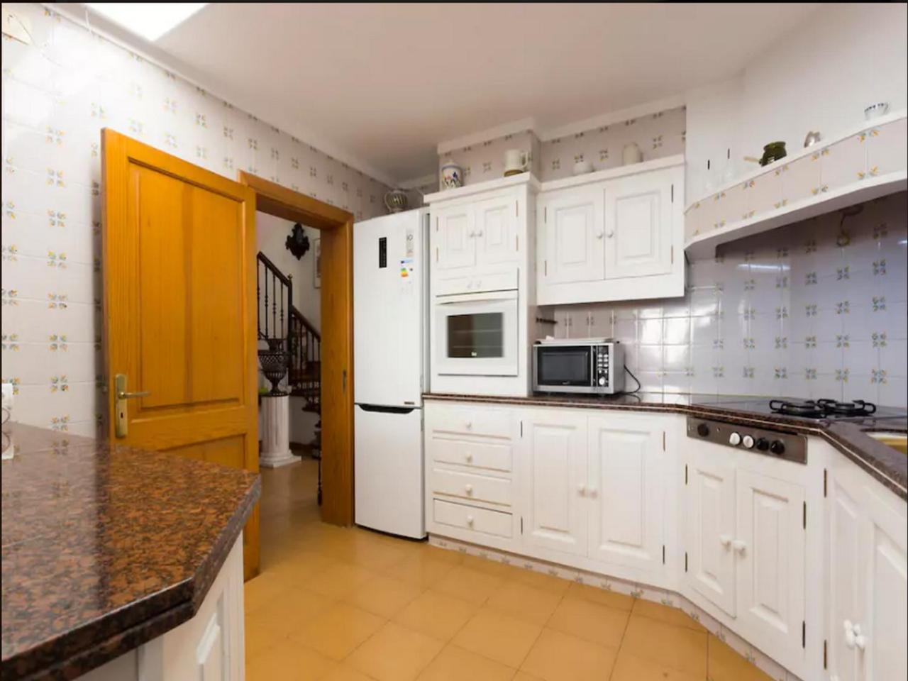 Private Villas Puerto Pollensa For Family Groups, Private Mountain Ideal For Runners, Trailers, Hikers, It Is Approximately 3 Minute Walk From The Beach エクステリア 写真