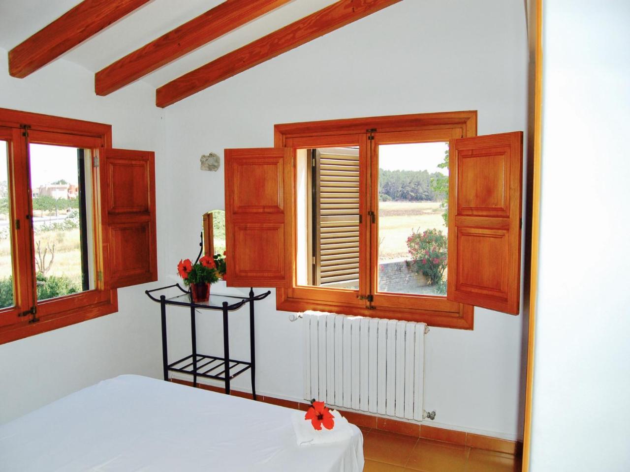 Private Villas Puerto Pollensa For Family Groups, Private Mountain Ideal For Runners, Trailers, Hikers, It Is Approximately 3 Minute Walk From The Beach エクステリア 写真